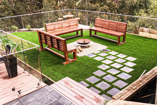 decking-area-build-by-easyfixed
