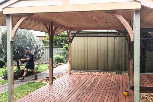 home decking installation services in Melbourne. Hire a deck maker now.